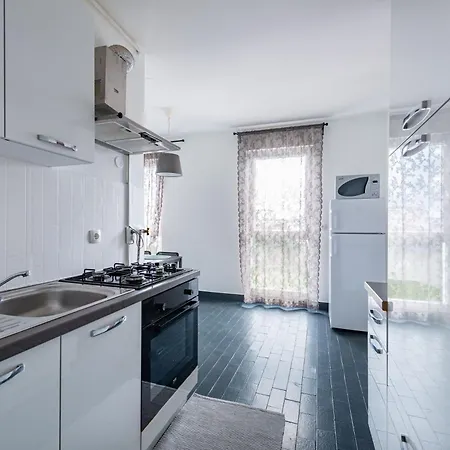 Mikka - Happy Apartment *